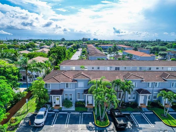 5245 NW 112th Ave, Unit 8, Doral, FL 33178