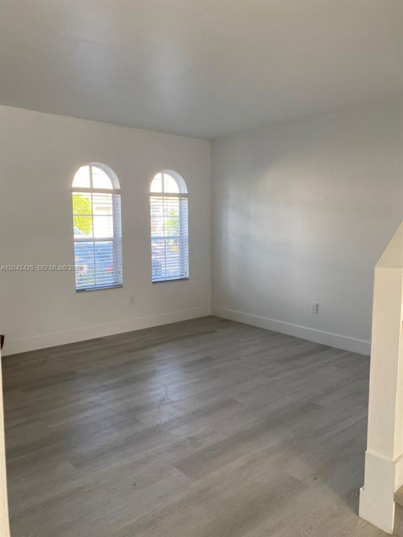 5245 NW 112th Ave, Unit 8, Doral, FL 33178 Photo