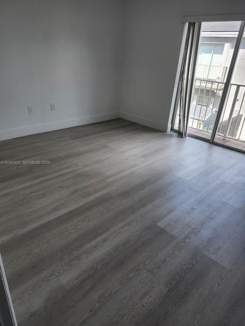 5245 NW 112th Ave, Unit 8, Doral, FL 33178 Photo