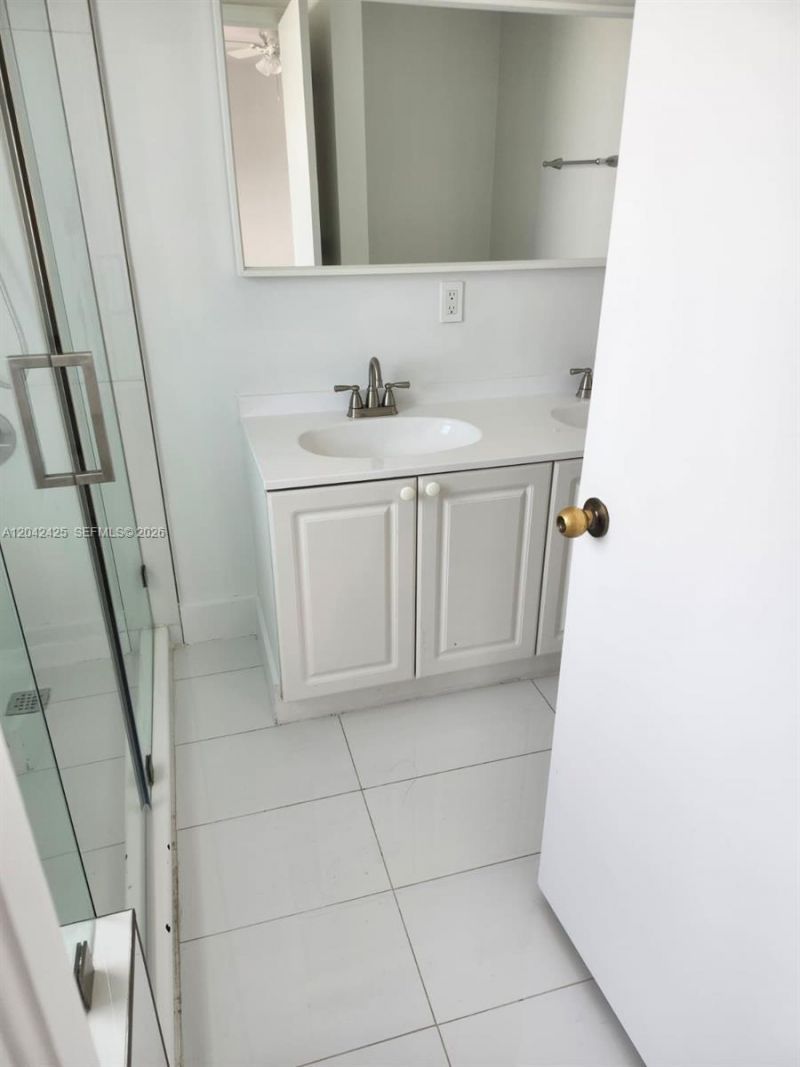 5245 NW 112th Ave, Unit 8, Doral, FL 33178 Photo