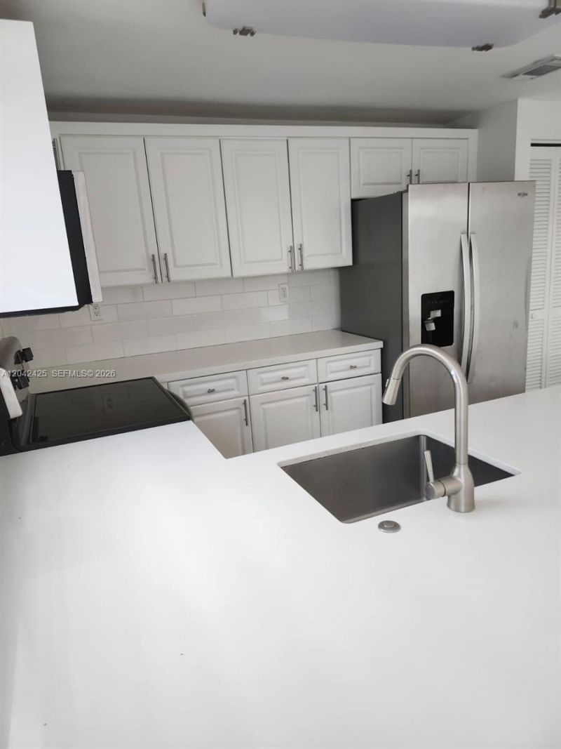 5245 NW 112th Ave, Unit 8, Doral, FL 33178 Photo