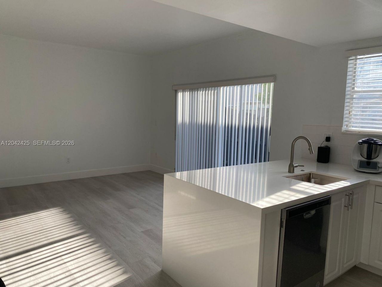 5245 NW 112th Ave, Unit 8, Doral, FL 33178 Photo