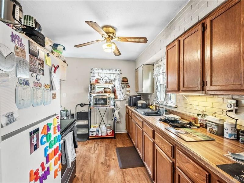 4948 Dinsmore Road, West Carrollton, OH 45449 Photo 12