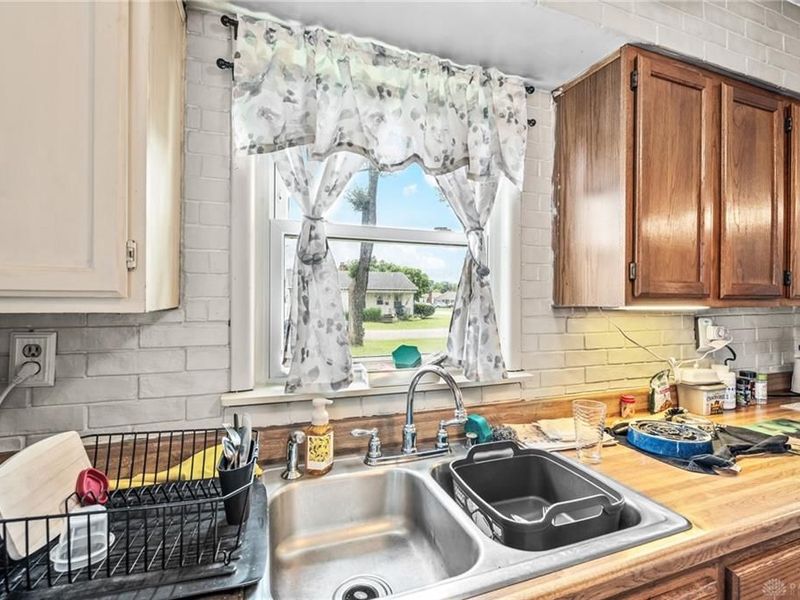 4948 Dinsmore Road, West Carrollton, OH 45449 Photo 14