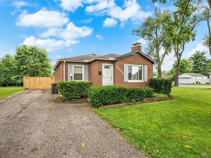 4948 Dinsmore Road, West Carrollton, OH 45449 Photo 2