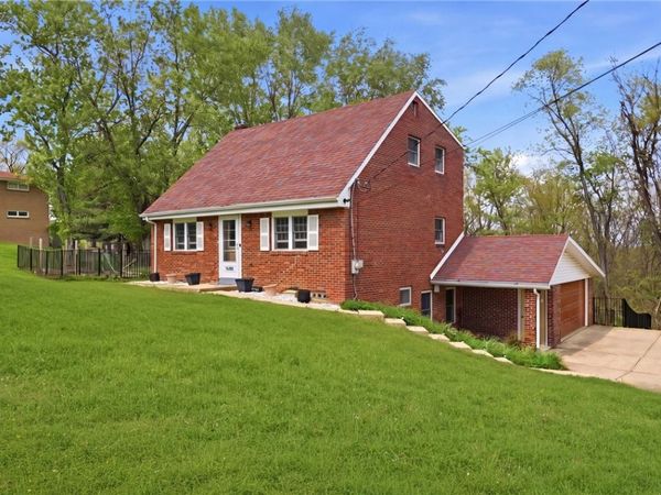 12309 Linshan Dr, Irwin, PA 15642