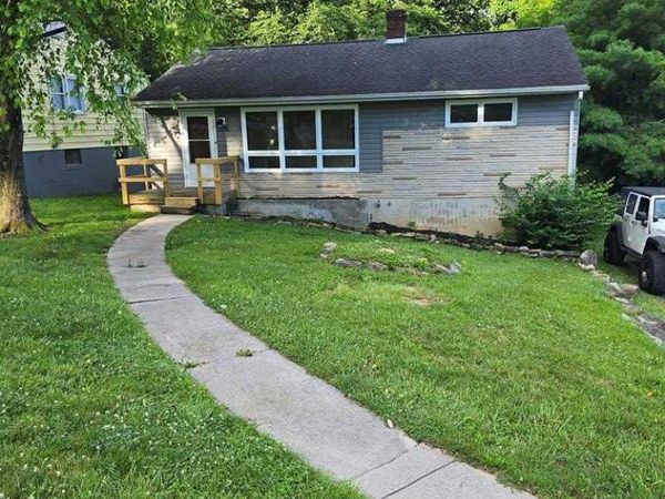 2524 Parnell Rd., Bluefield, WV 24701
