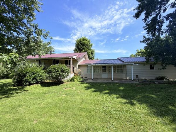 17179 Swisher Hill Road, Dewitt, IL 61735