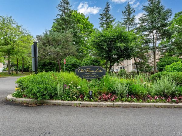 110 Woods End Road , Chappaqua, NY 10514