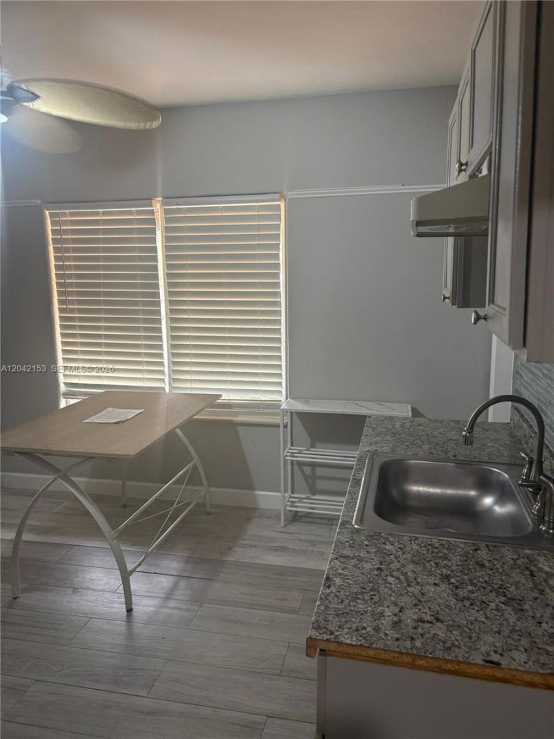 6837 SW 39th Ter , Unit 2, Miami, FL 33155 Photo