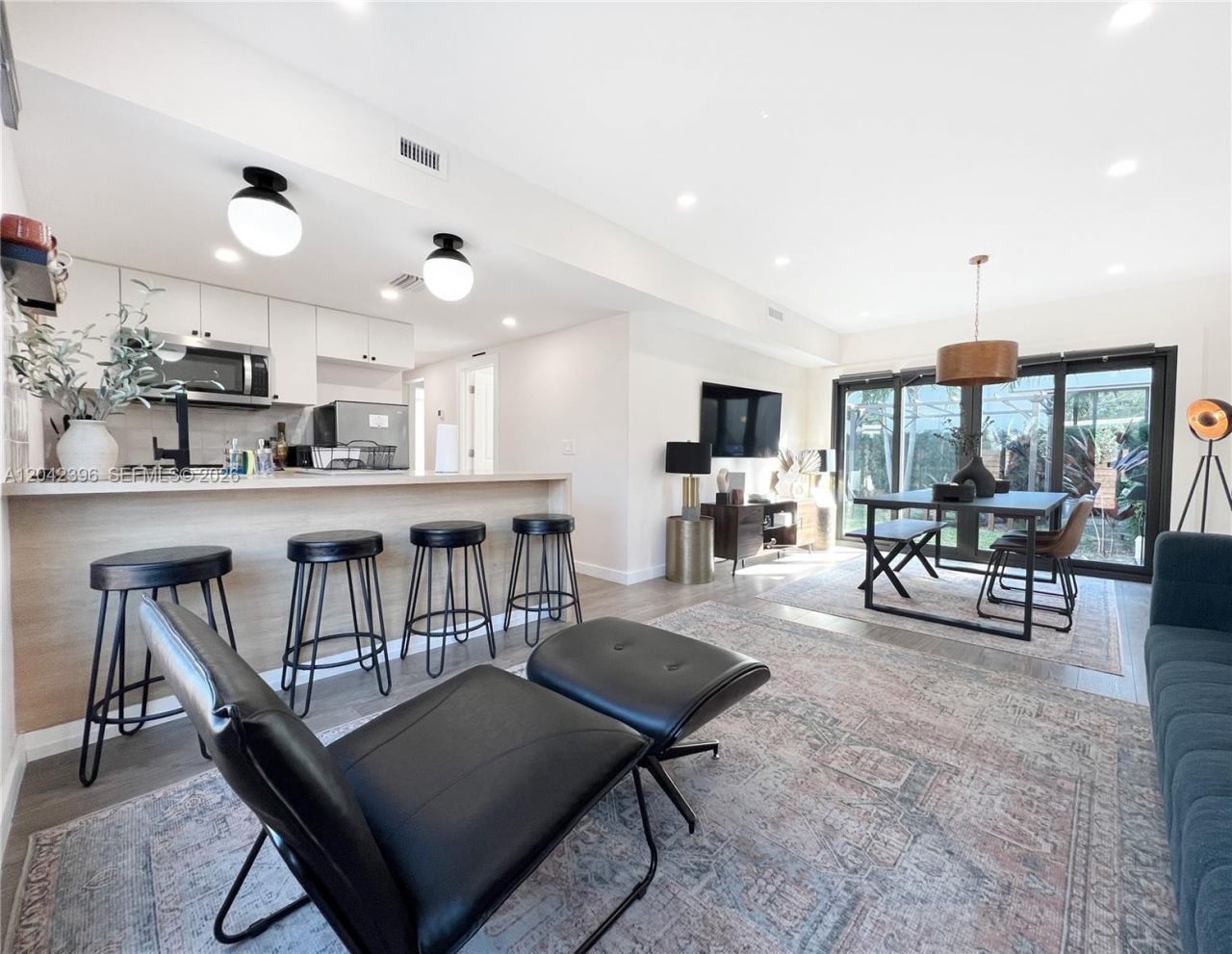 1240 NE 17th Ave, Unit 1, Fort Lauderdale, FL 33304 Photo
