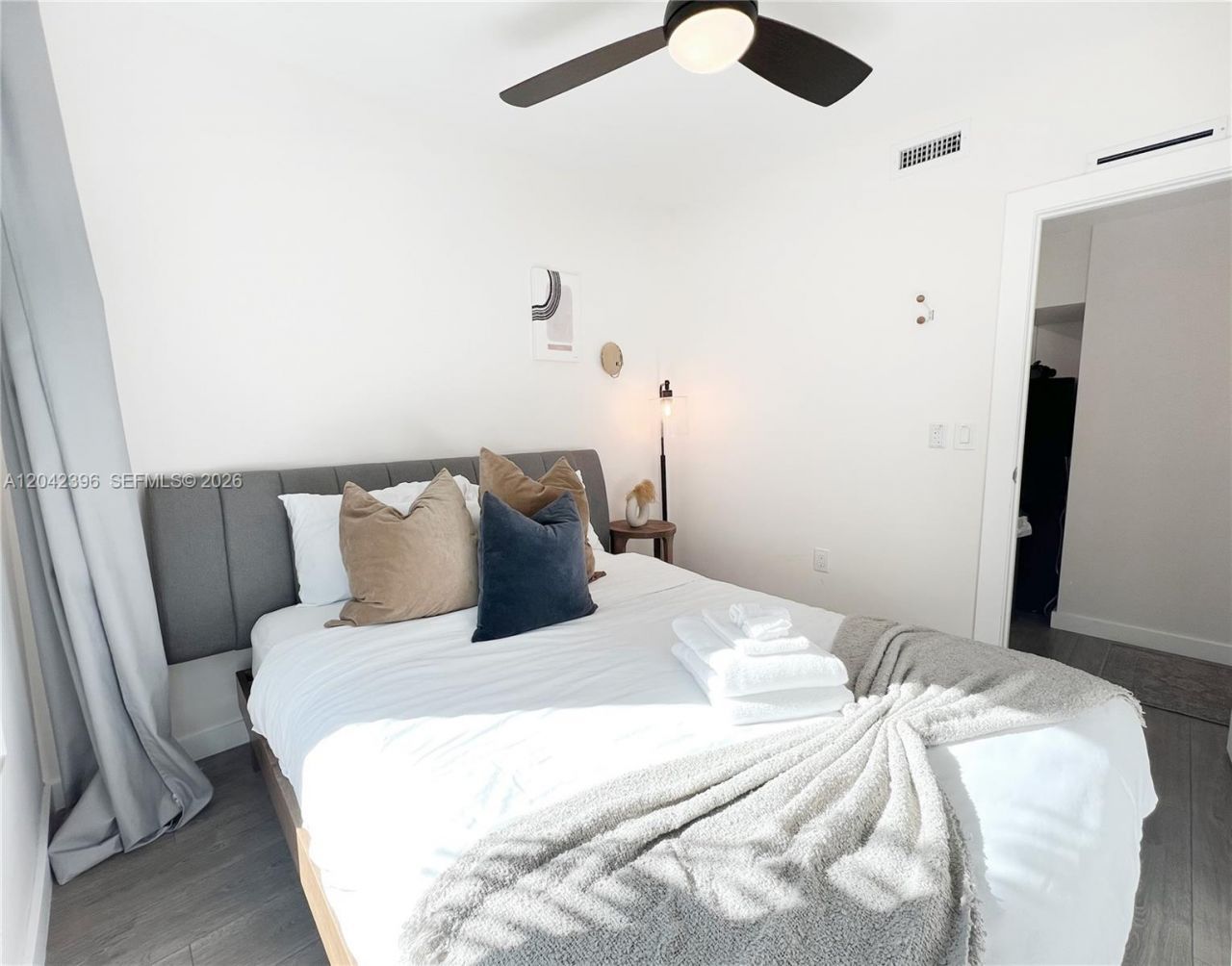 1240 NE 17th Ave, Unit 1, Fort Lauderdale, FL 33304 Photo