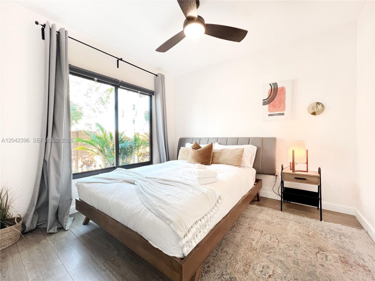 1240 NE 17th Ave, Unit 1, Fort Lauderdale, FL 33304 Photo