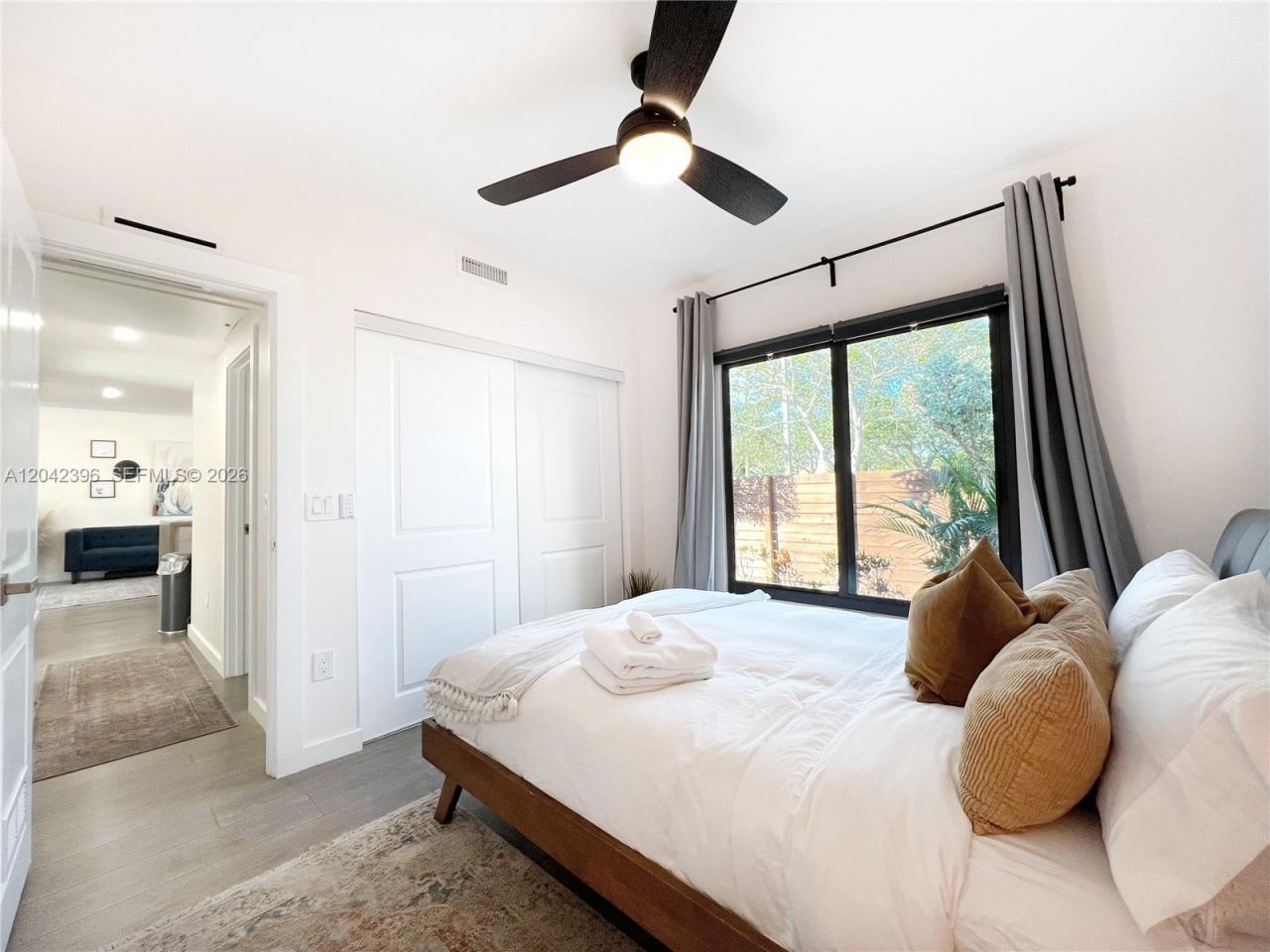 1240 NE 17th Ave, Unit 1, Fort Lauderdale, FL 33304 Photo