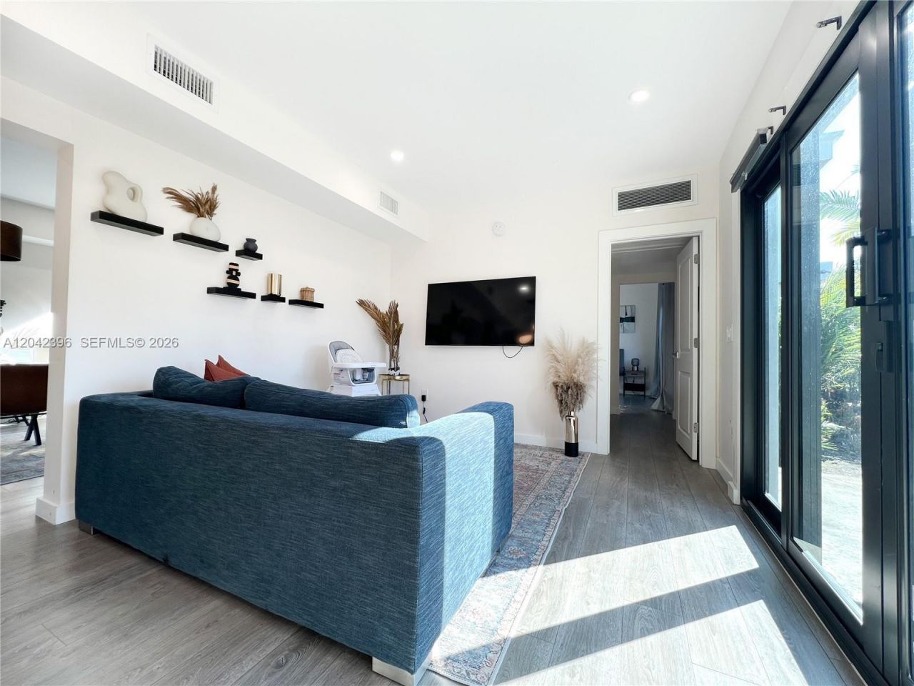 1240 NE 17th Ave, Unit 1, Fort Lauderdale, FL 33304 Photo