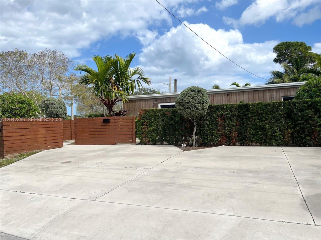 1240 NE 17th Ave, Unit 1, Fort Lauderdale, FL 33304 Photo