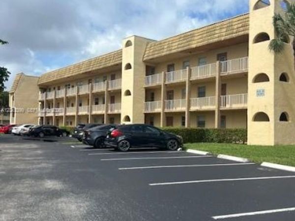 8285 Sunrise Lakes Blvd , Unit 106, Sunrise, FL 33322