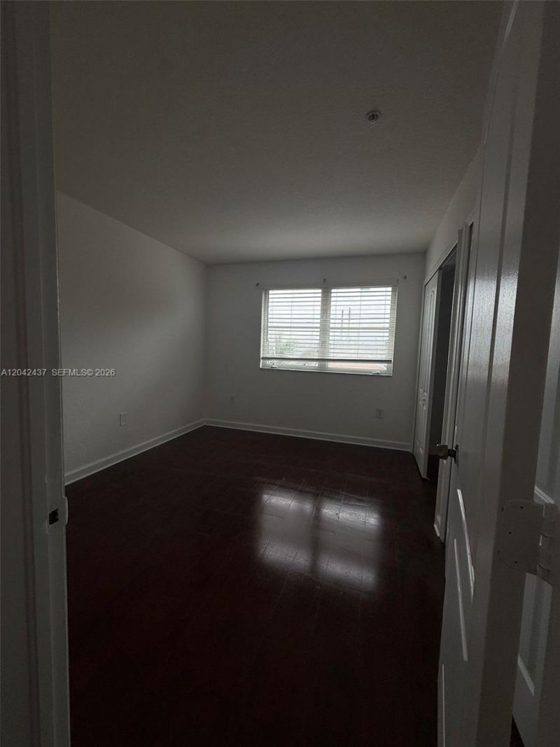 17640 NW 73rd Ave , Unit 200-19, Hialeah, FL 33015 Photo