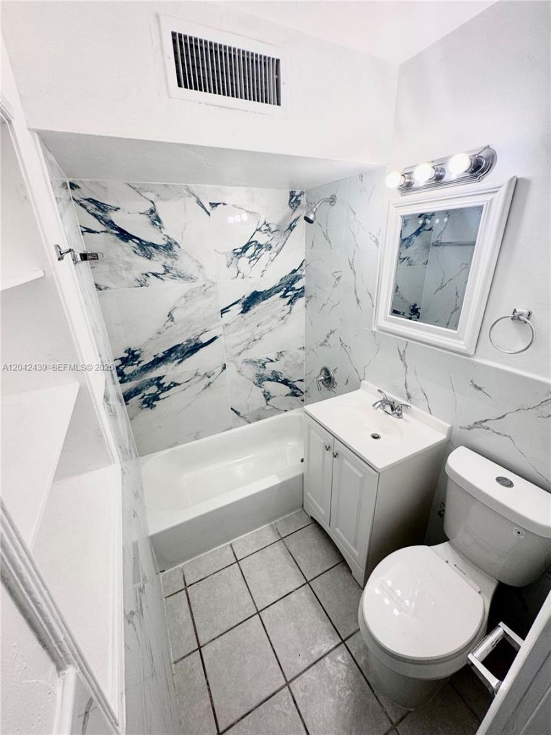 2732 SW 22nd Street, Unit 3, Miami, FL 33133 Photo