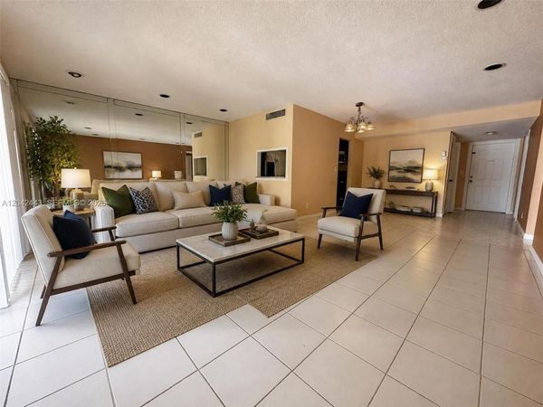 3360 Spanish Moss Ter , Unit 206, Lauderhill, FL 33319