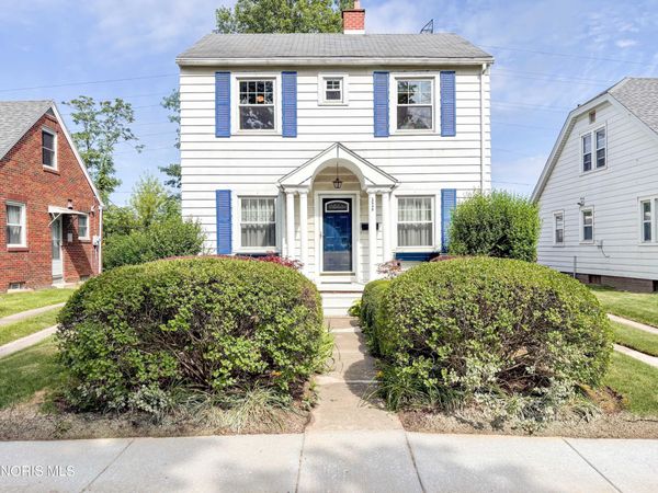 2849 Latonia Boulevard, Toledo, OH 43606