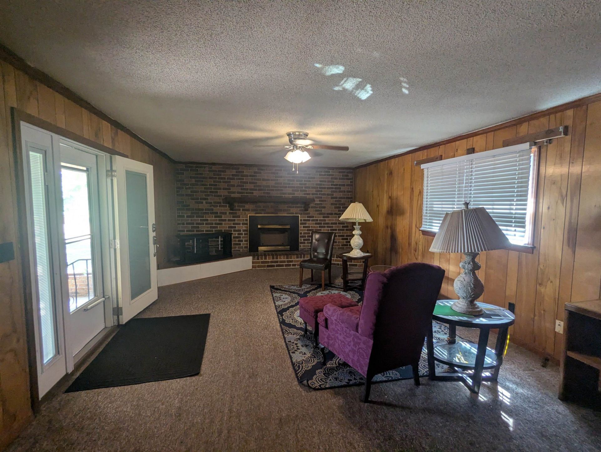 4878 South Fraser St. Photo 5