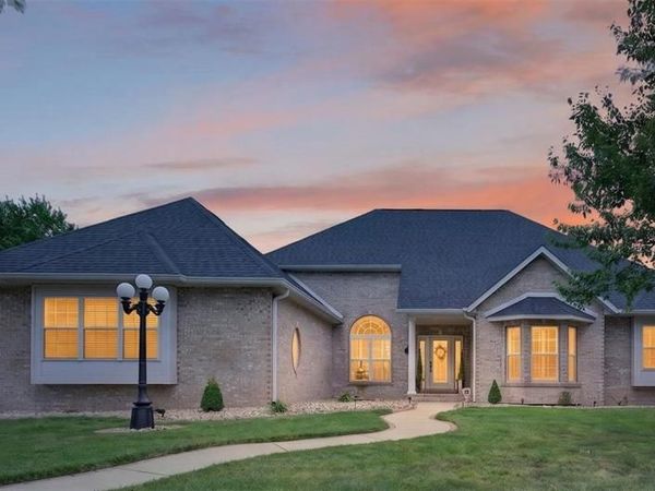 1693 Lancaster Drive, O'Fallon, IL 62269
