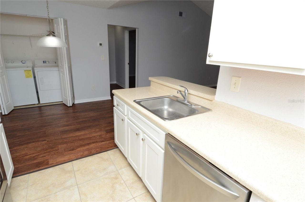 10263 Gandy Boulevard N, Unit 2116, Saint Petersburg, FL 33702 Photo