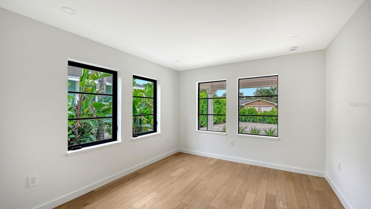 1041 Indian Beach Drive, Sarasota, FL 34234 Photo