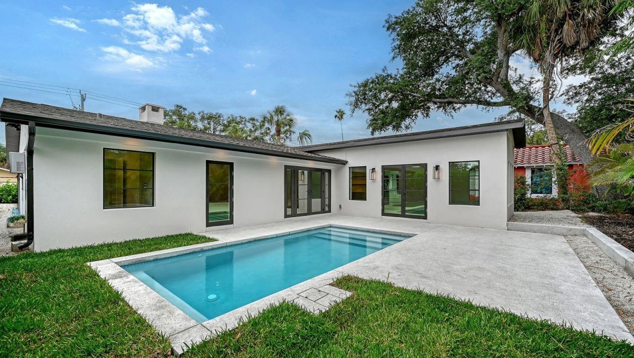1041 Indian Beach Drive, Sarasota, FL 34234 Photo