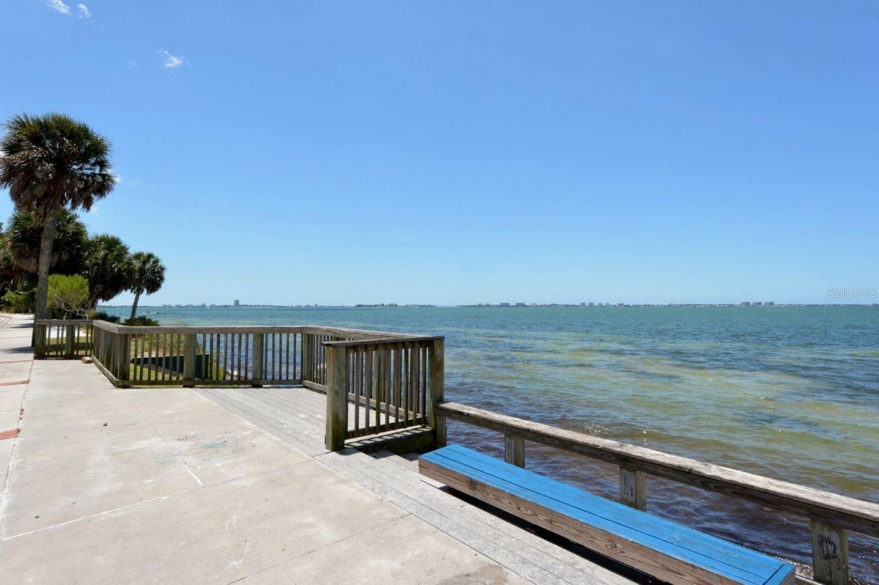 1041 Indian Beach Drive, Sarasota, FL 34234 Photo