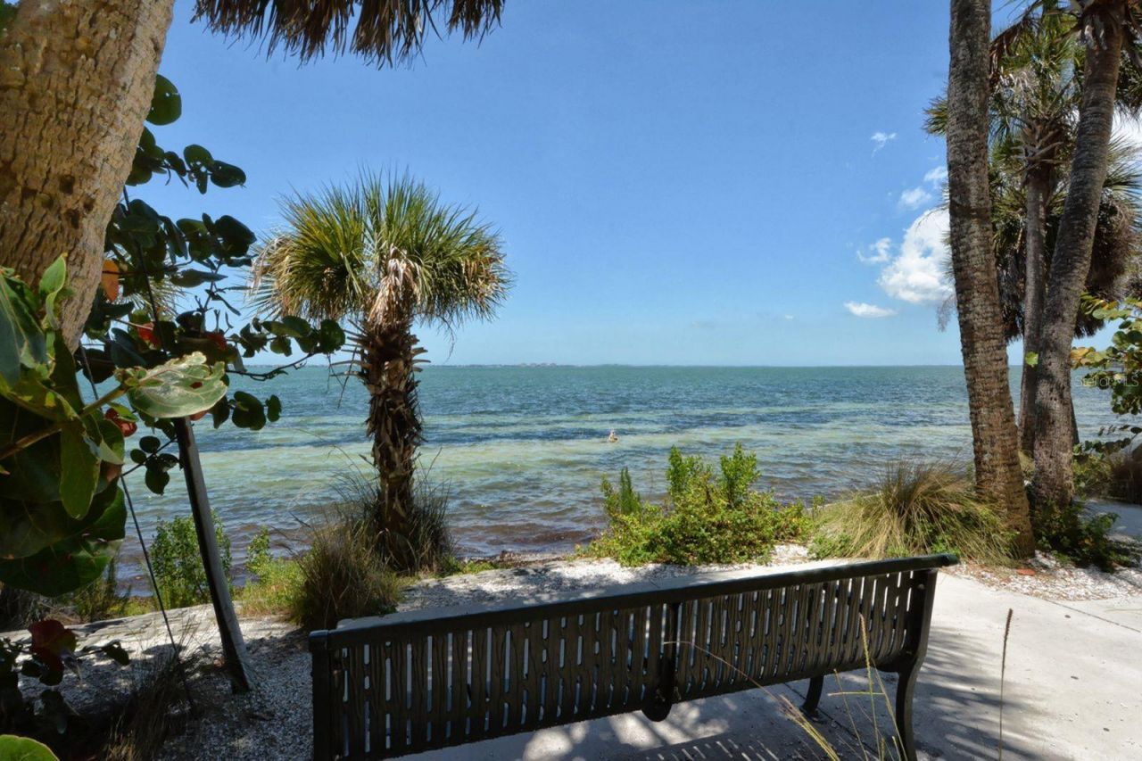 1041 Indian Beach Drive, Sarasota, FL 34234 Photo
