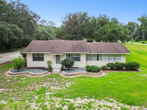 800 E LANSDOWNE AVENUE , ORANGE CITY, FL 32763