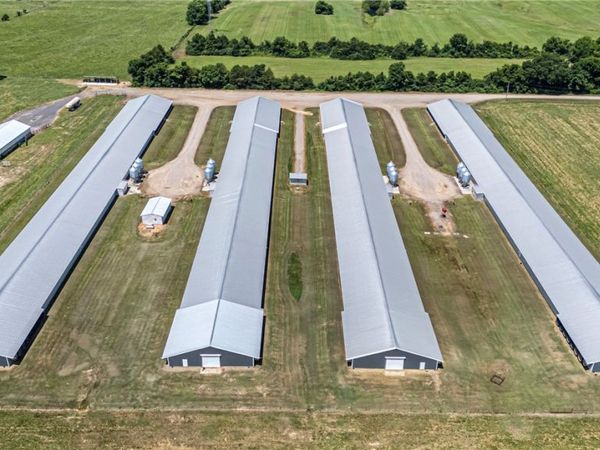 276 Charton Road , Morrilton, AR 72110