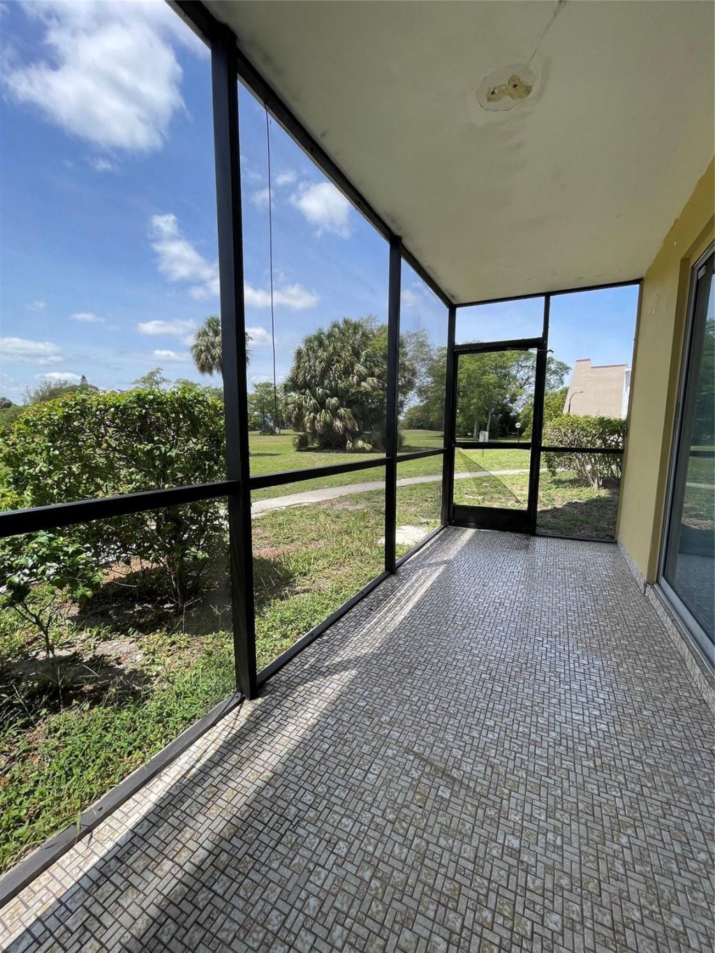 4158 Inverrary Drive, Unit 111, Lauderhill, FL 33319 Photo
