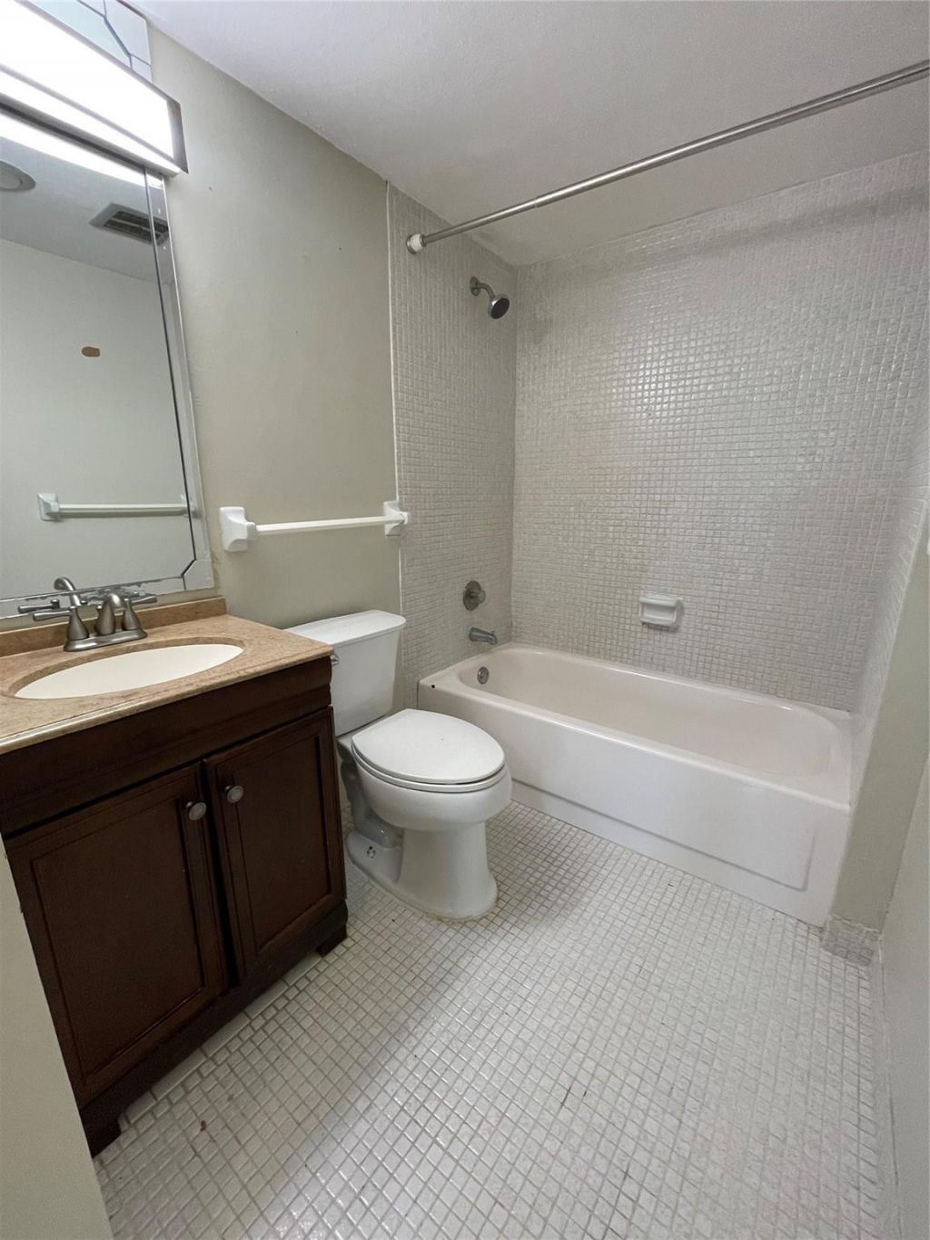 4158 Inverrary Drive, Unit 111, Lauderhill, FL 33319 Photo