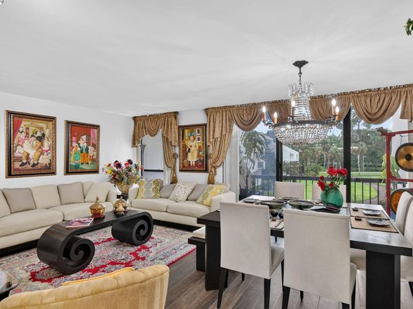 2804 Bridgewood Drive, Boca Raton, FL 33434