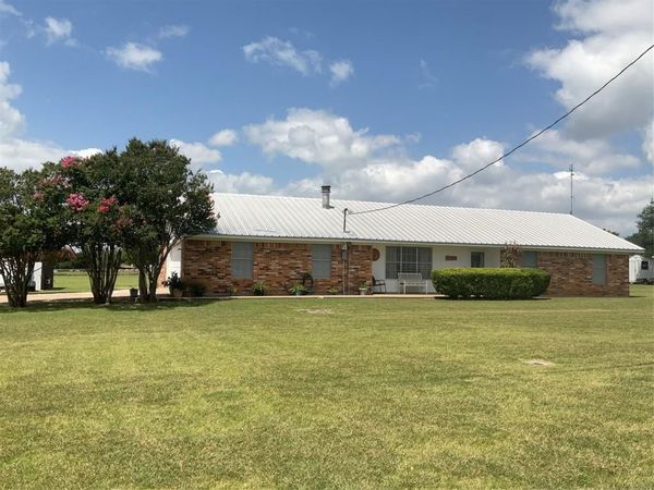14261 Wortham Bend Road, China Spring, TX 76633