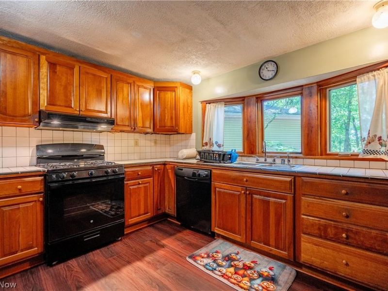 121 Skeleton Road NW, Dellroy, OH 44620 Photo 4