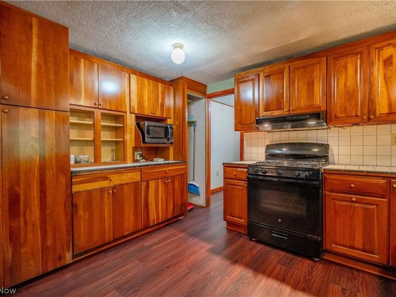 121 Skeleton Road NW, Dellroy, OH 44620 Photo 6