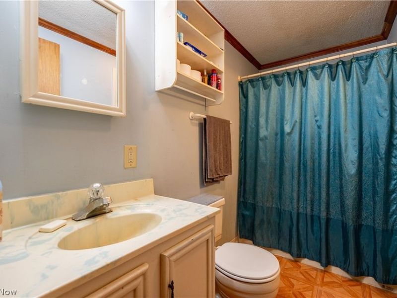 121 Skeleton Road NW, Dellroy, OH 44620 Photo 9