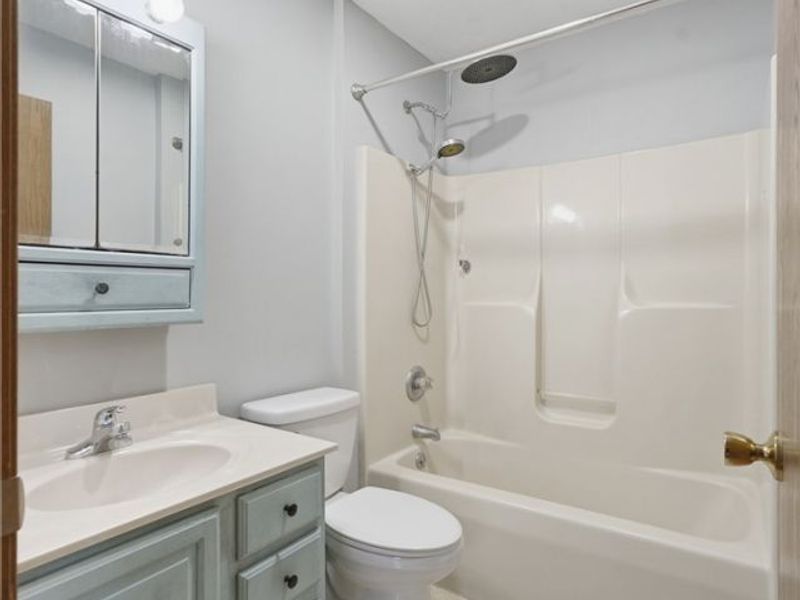 1094 Stratford Street, Barberton, OH 44203 Photo 18
