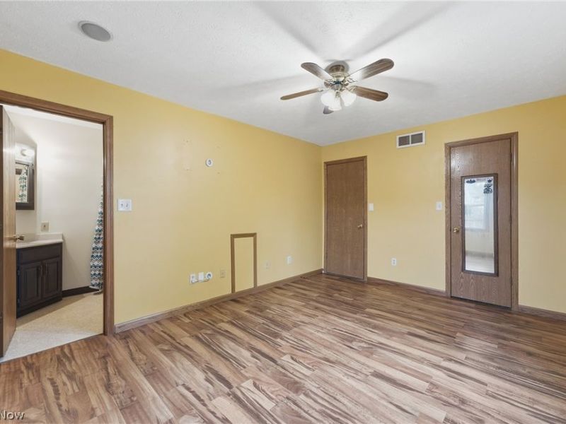 1094 Stratford Street, Barberton, OH 44203 Photo 20