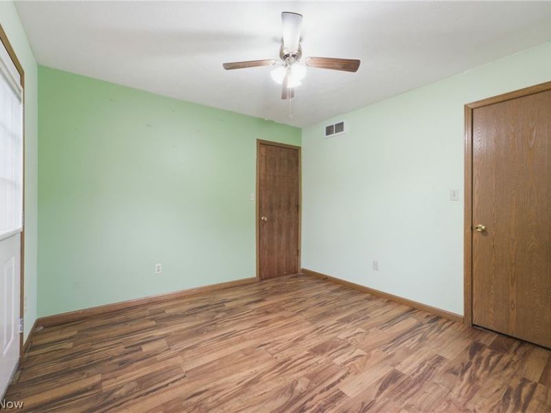 1094 Stratford Street, Barberton, OH 44203 Photo 24