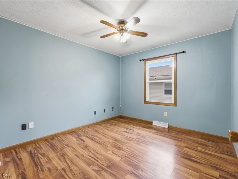 1094 Stratford Street, Barberton, OH 44203 Photo 25