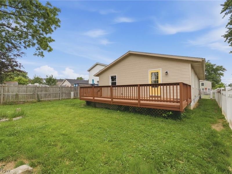 1094 Stratford Street, Barberton, OH 44203 Photo 7