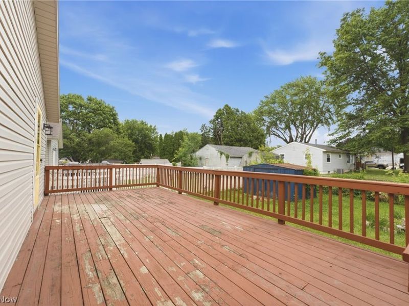 1094 Stratford Street, Barberton, OH 44203 Photo 8