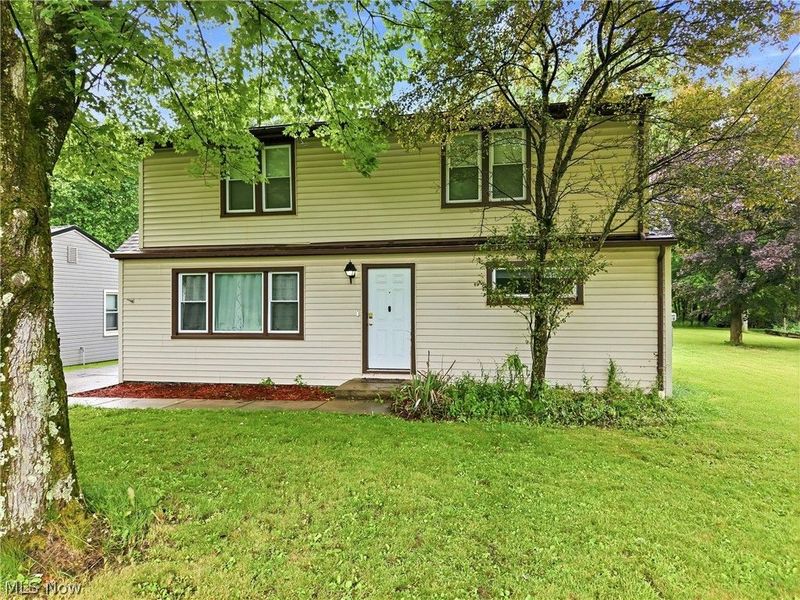 3192 Roselawn Drive, Niles, OH 44446 Photo 2