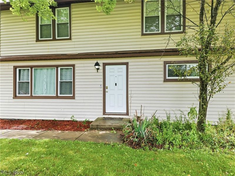 3192 Roselawn Drive, Niles, OH 44446 Photo 4