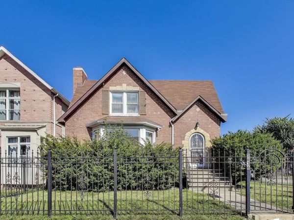 5636 W Augusta Boulevard , Chicago, IL 60651